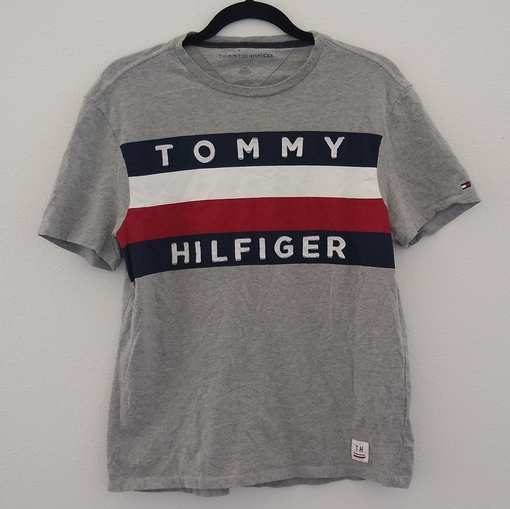 Vintage Tommy Hilfiger spellout logo tee, Small